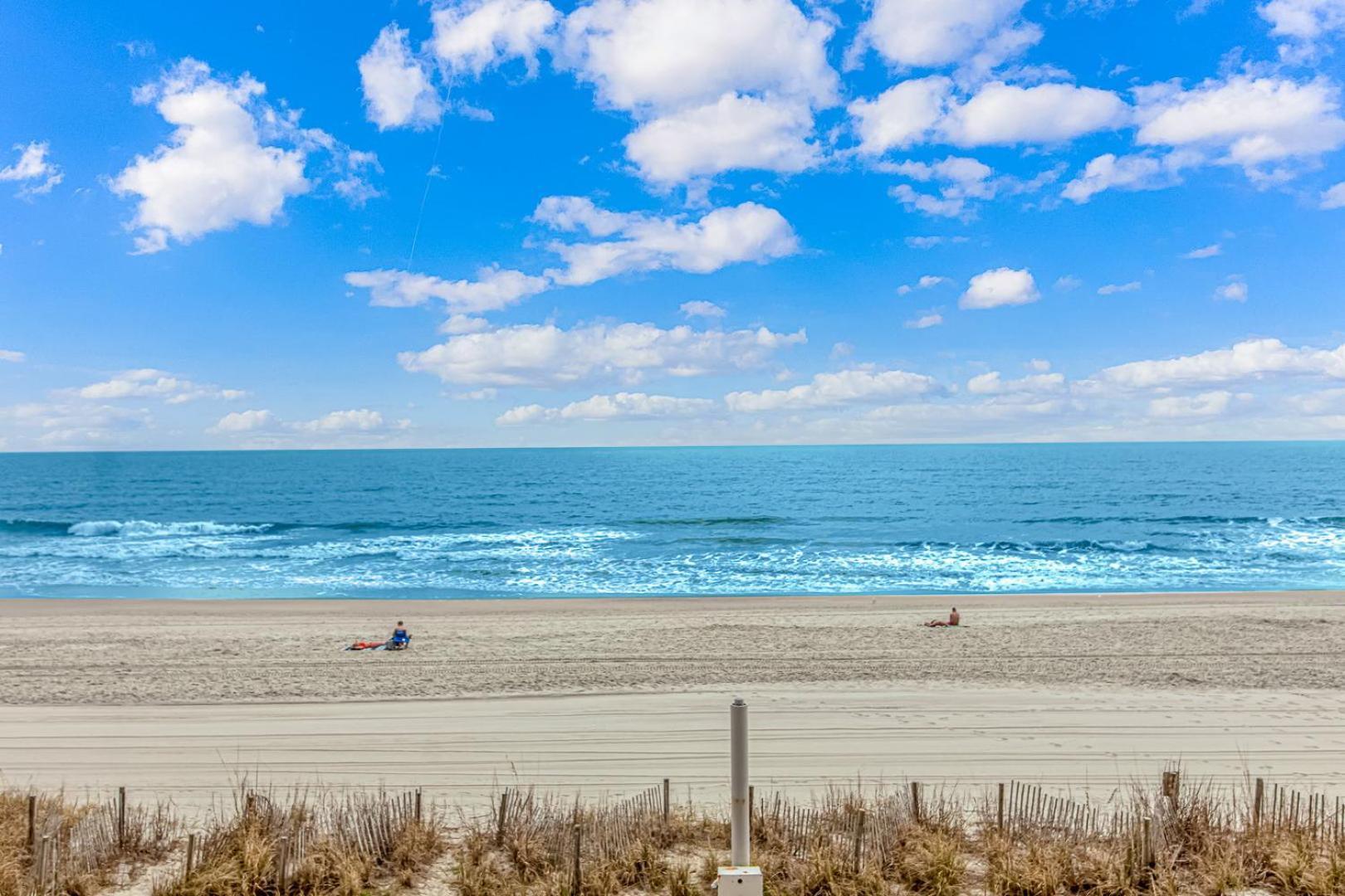 Direct Oceanfront Sea Mist Resort 20305 Myrtle Beach Room photo